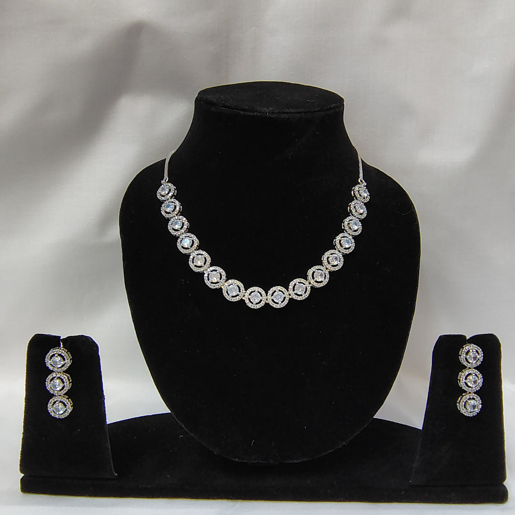 Halo Gleam Round-Cut Set Crystal White
