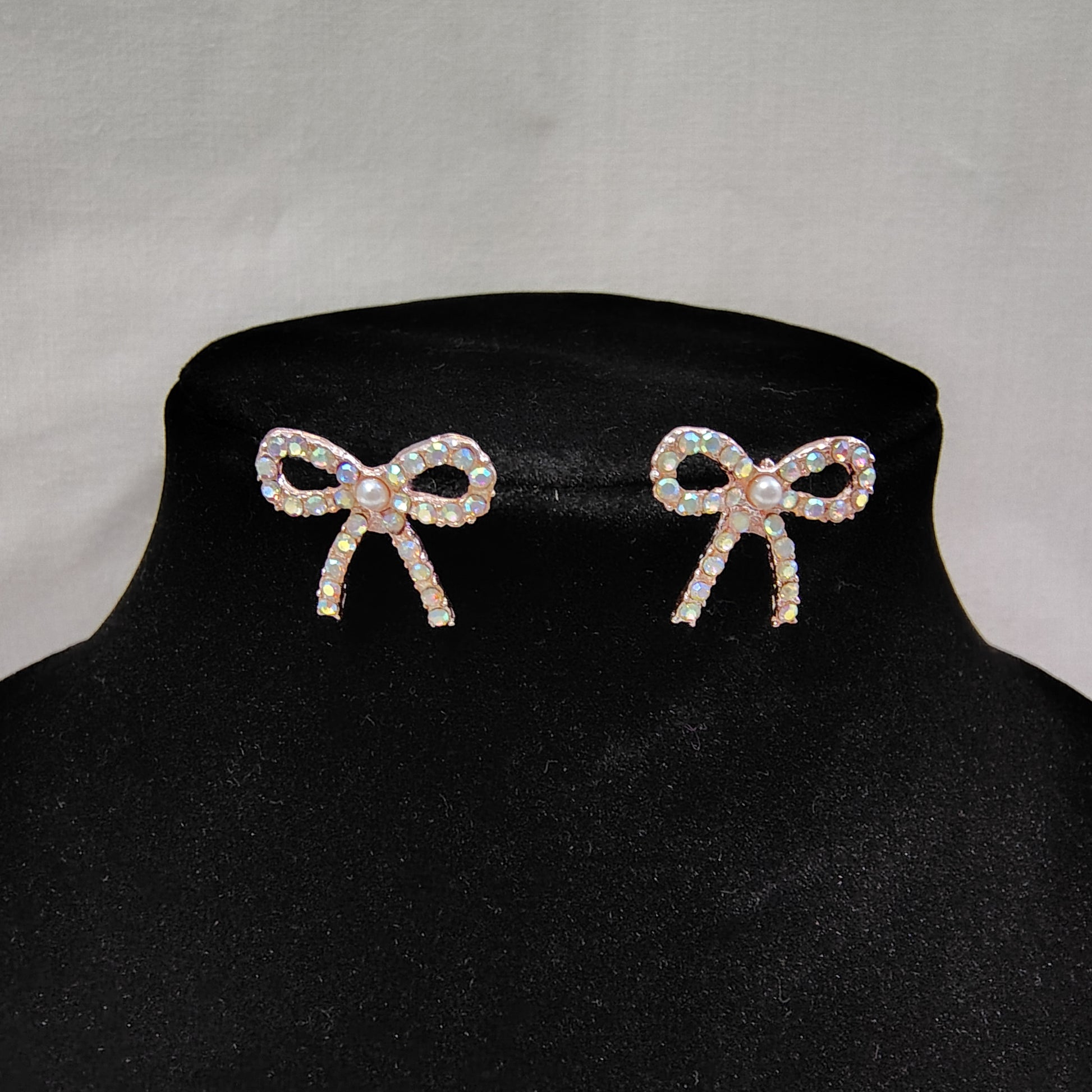 Bow Elegance Studs