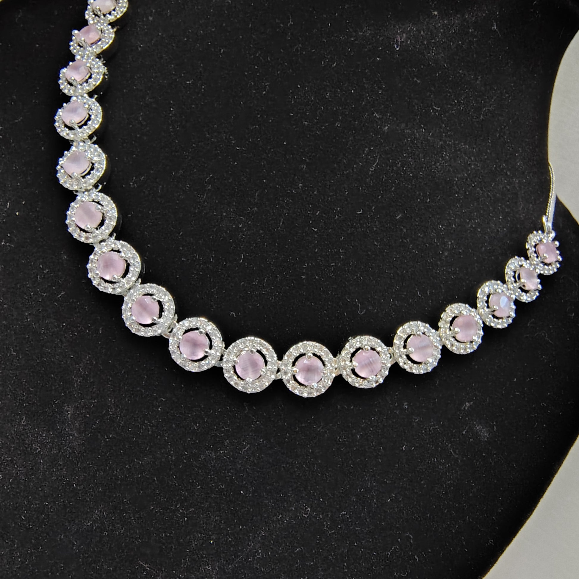 Halo Gleam Round-Cut Set Baby Pink