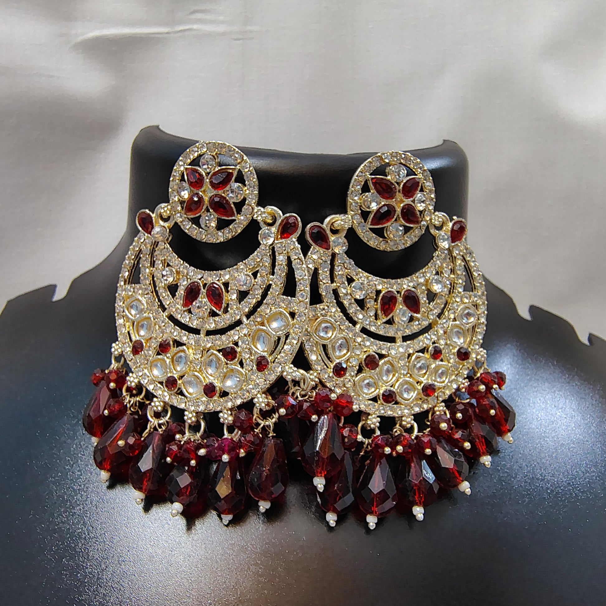 Crimson Aura Kundan Chandbali
