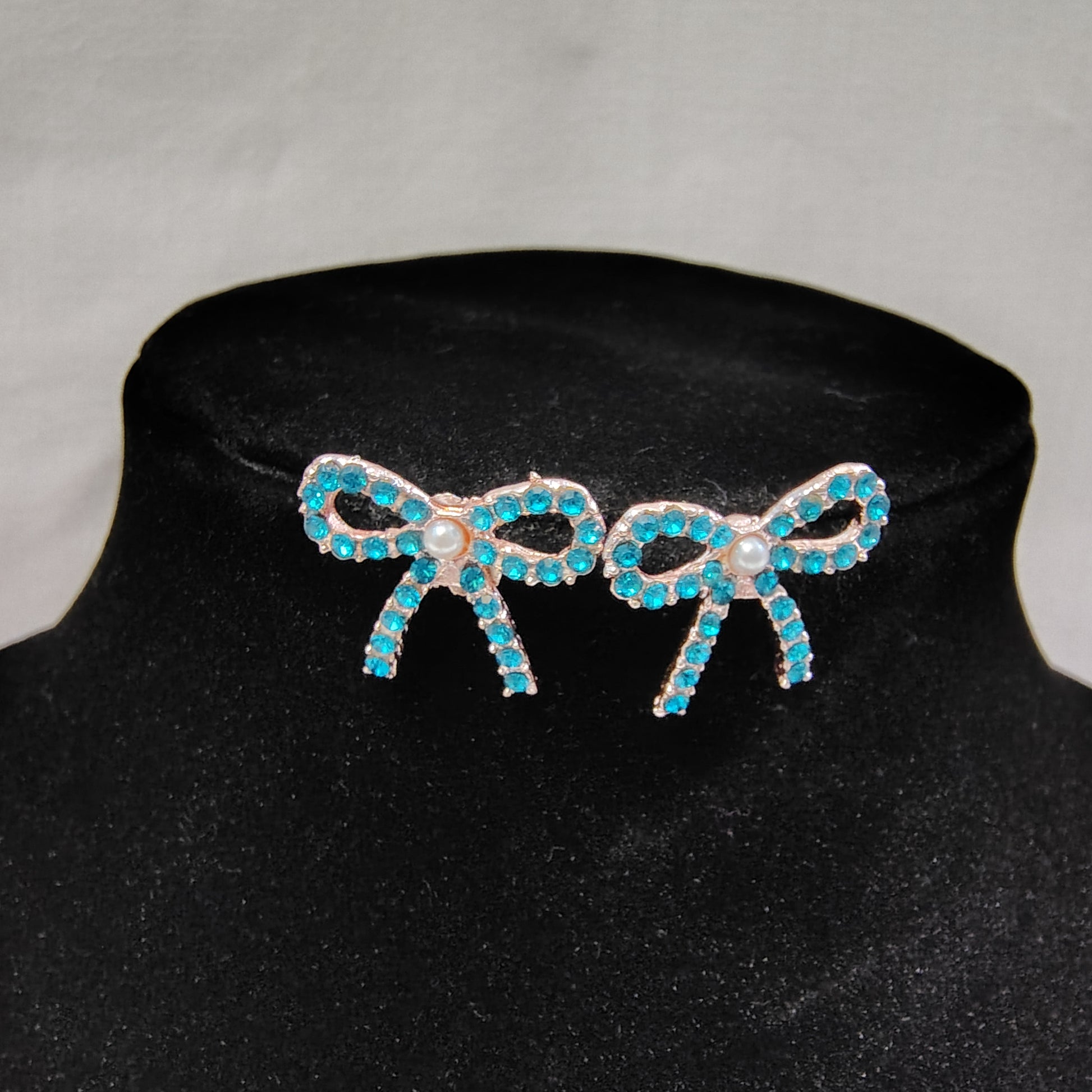 Bow Elegance Studs