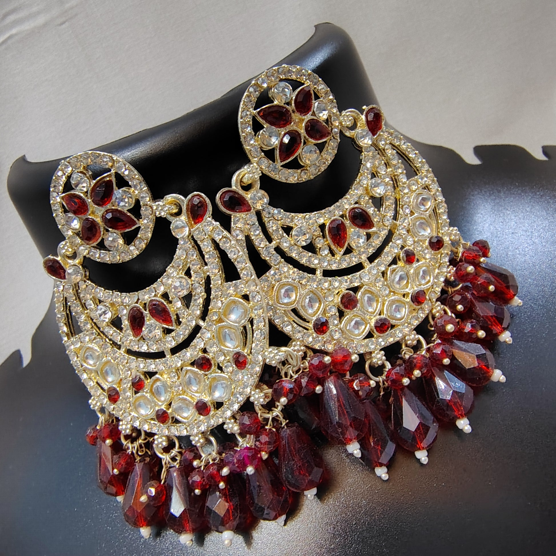 Crimson Aura Kundan Chandbali