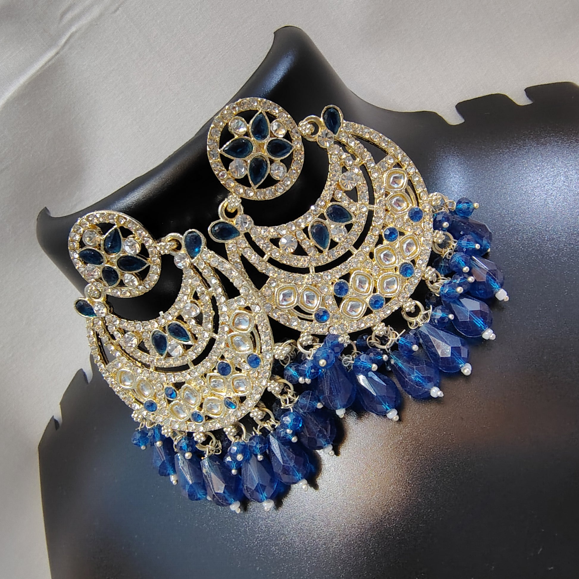 Midnight Cascade Kundan Chandbali