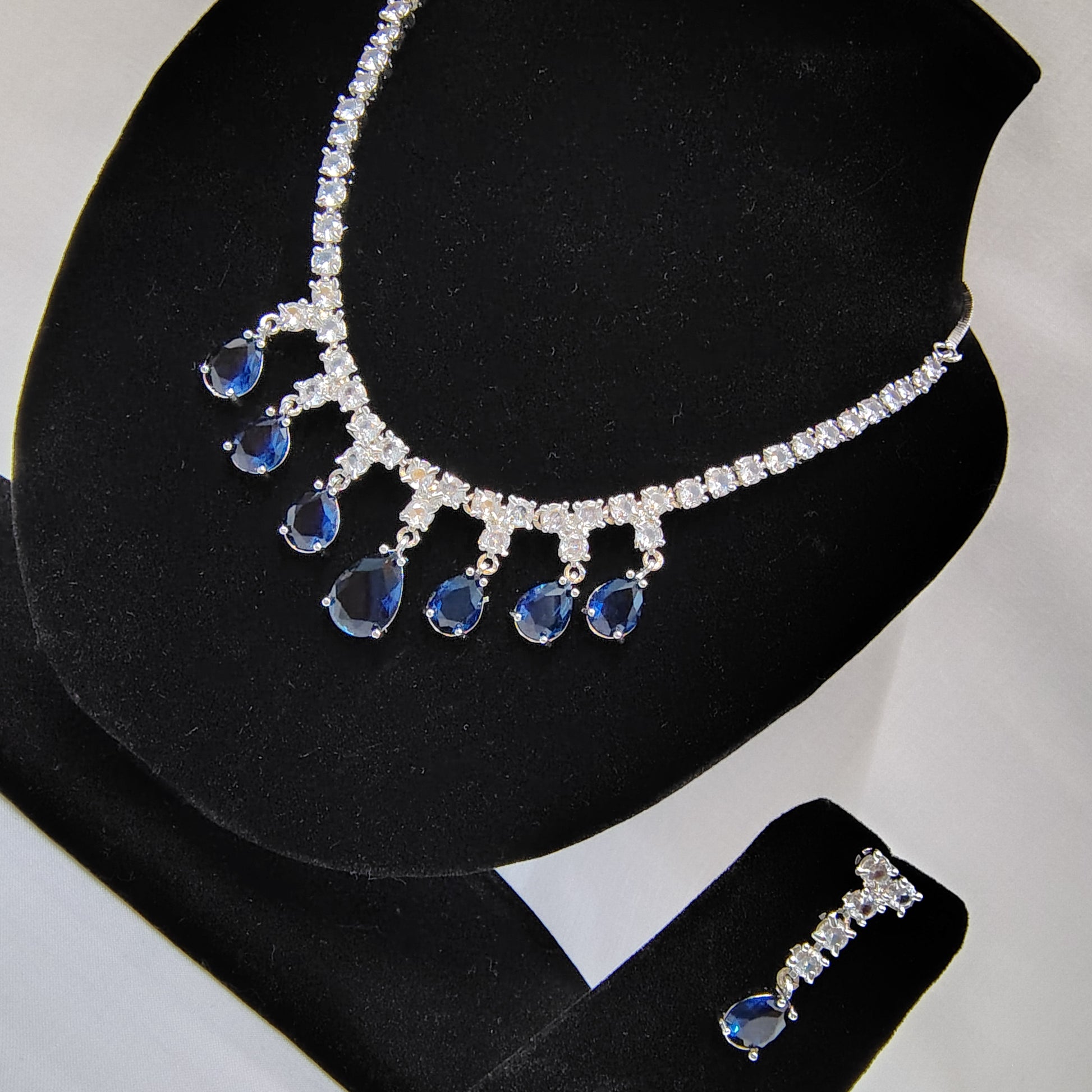 Blue Mirage Teardrop Set