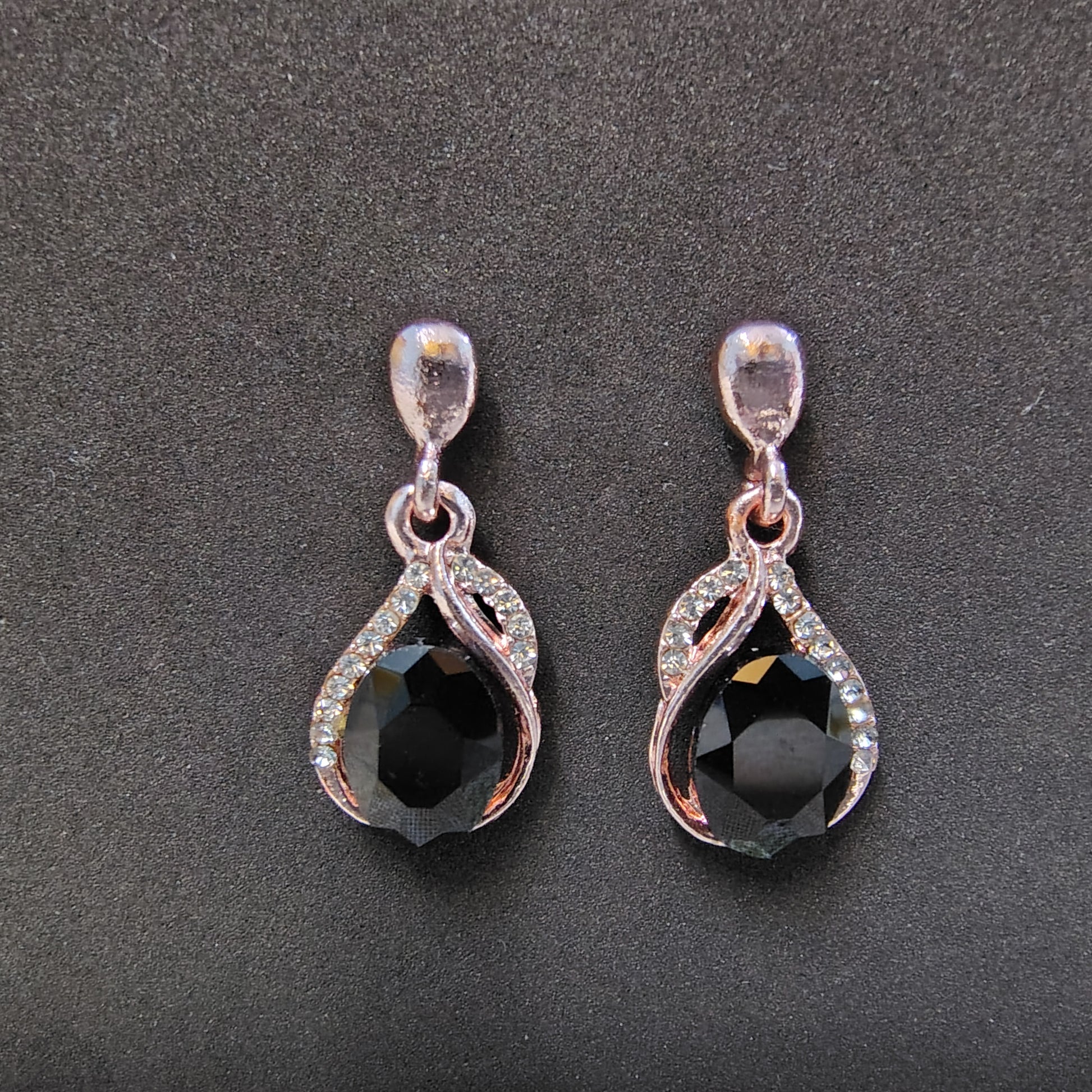 Oval Radiance Twist Drops