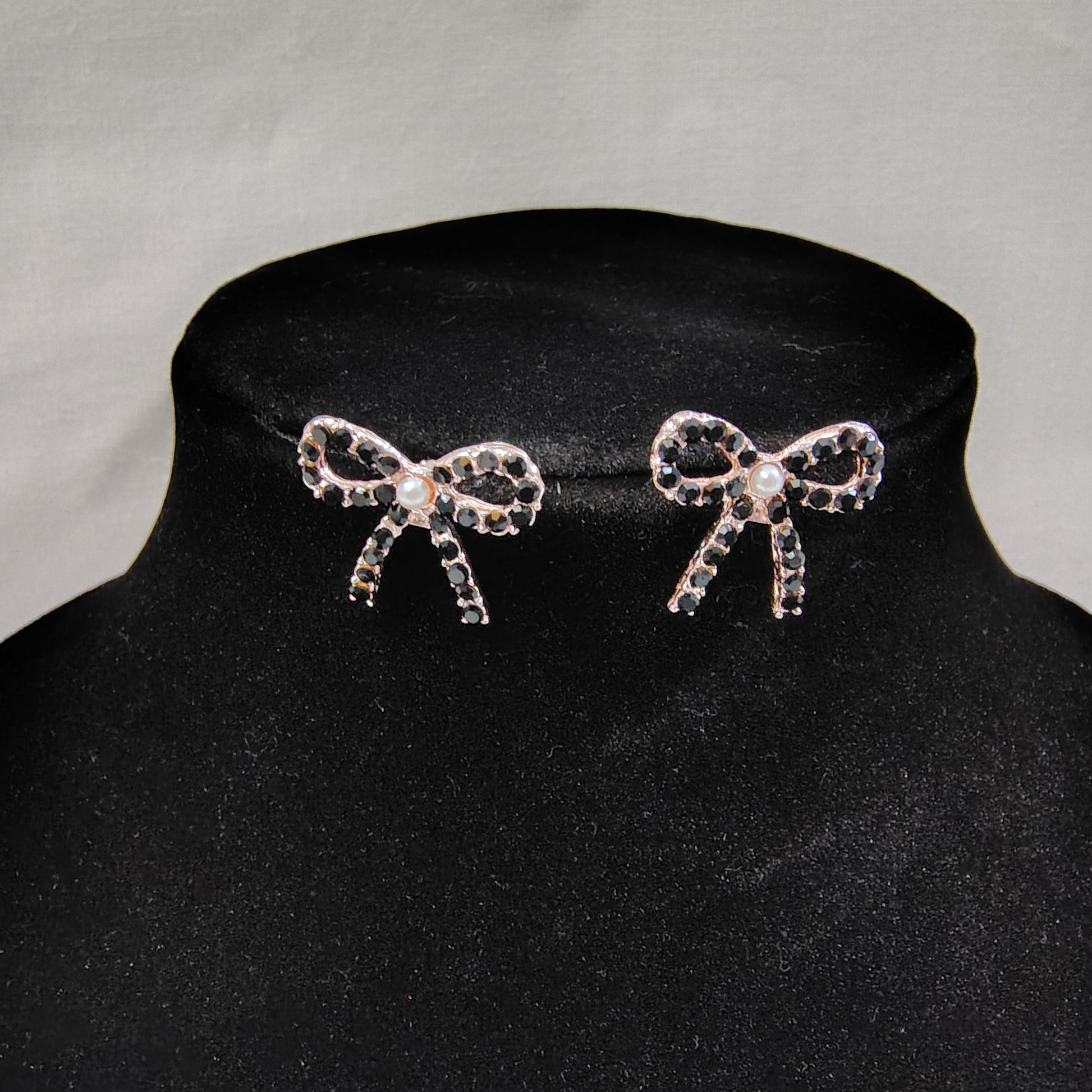 Bow Elegance Studs