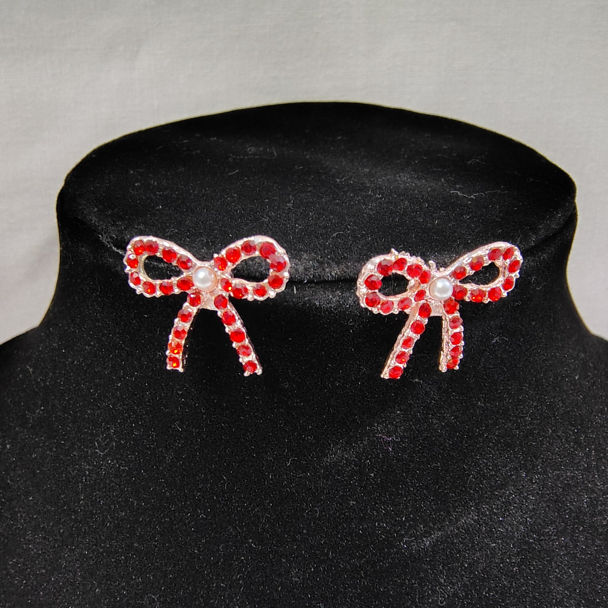 Bow Elegance Studs